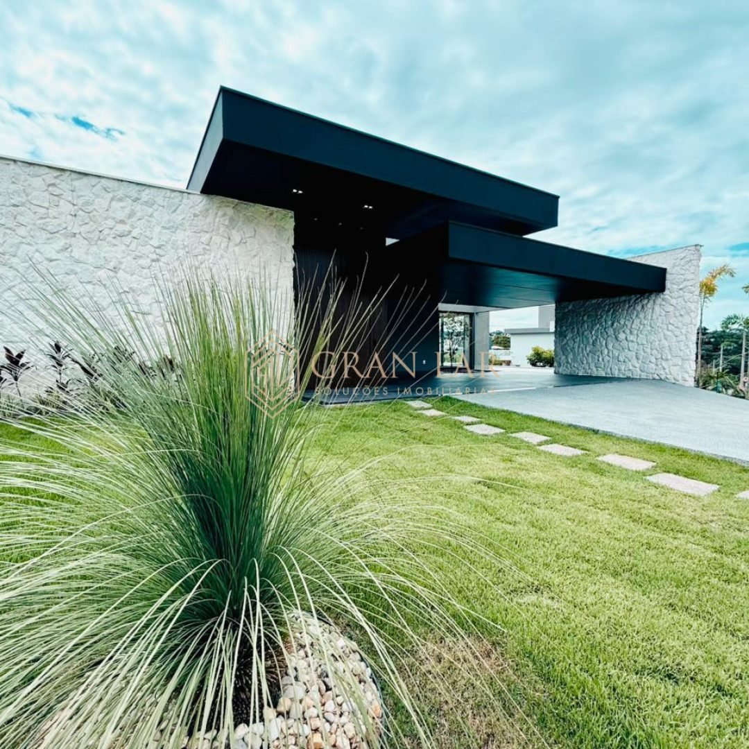 10fc92b6-7f91-47c3-a078-3aa109276270