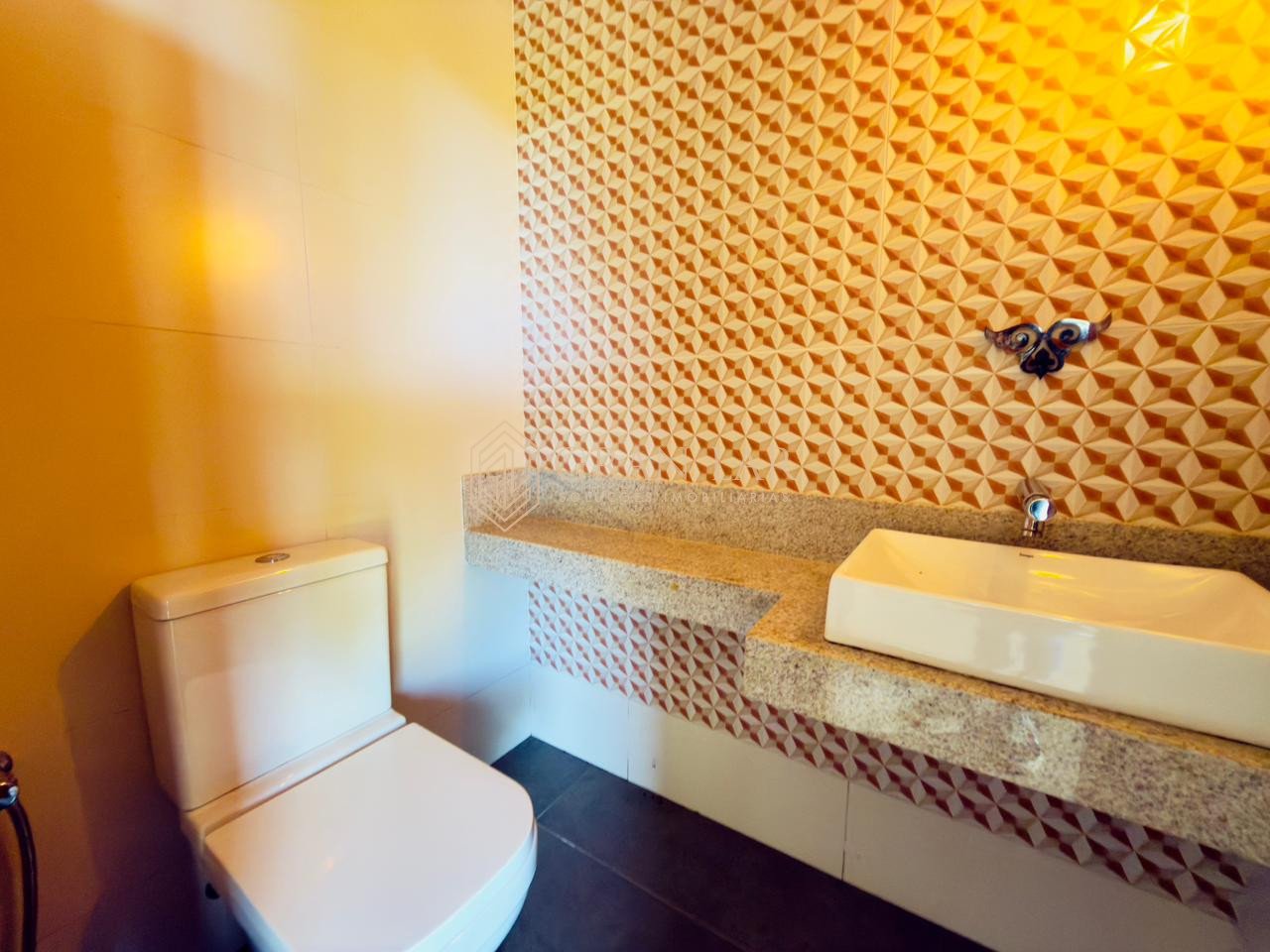 4515f3af-ba04-449f-acf0-859d9b85b0d6