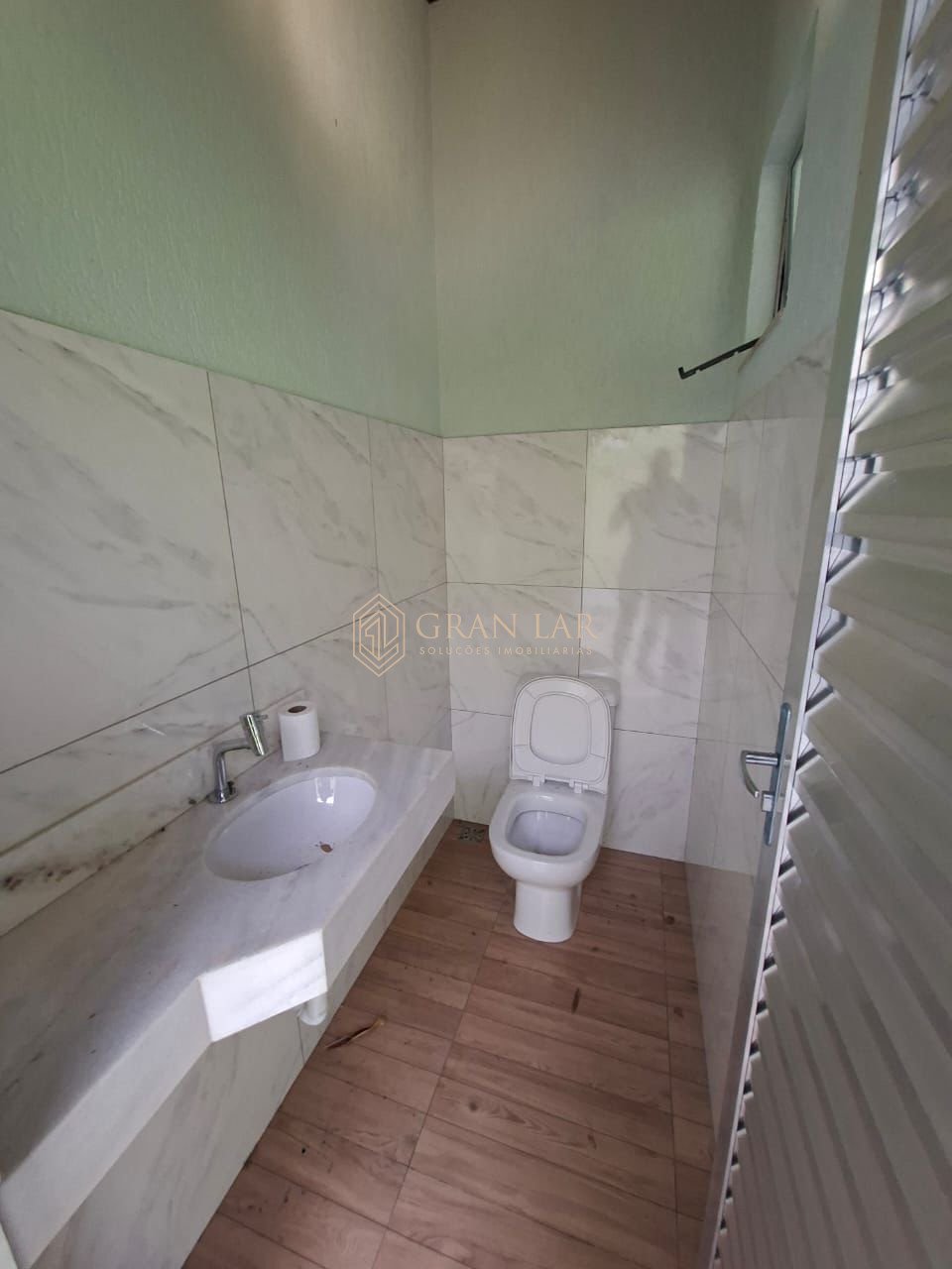 ba608949-7c35-4120-ad81-82ac94291fb2