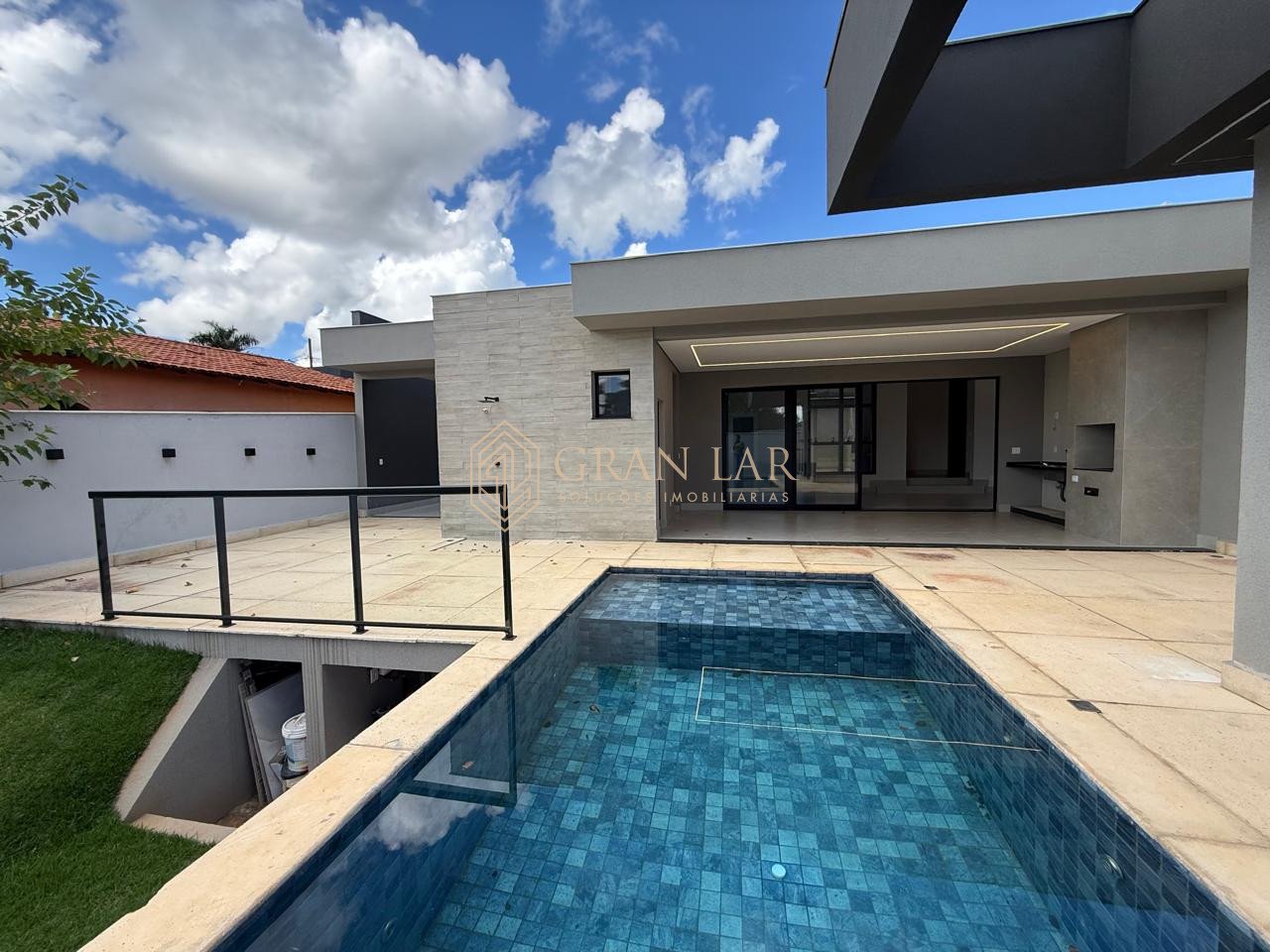 WhatsApp-Image-2026-04-13-at-18.24.26-1