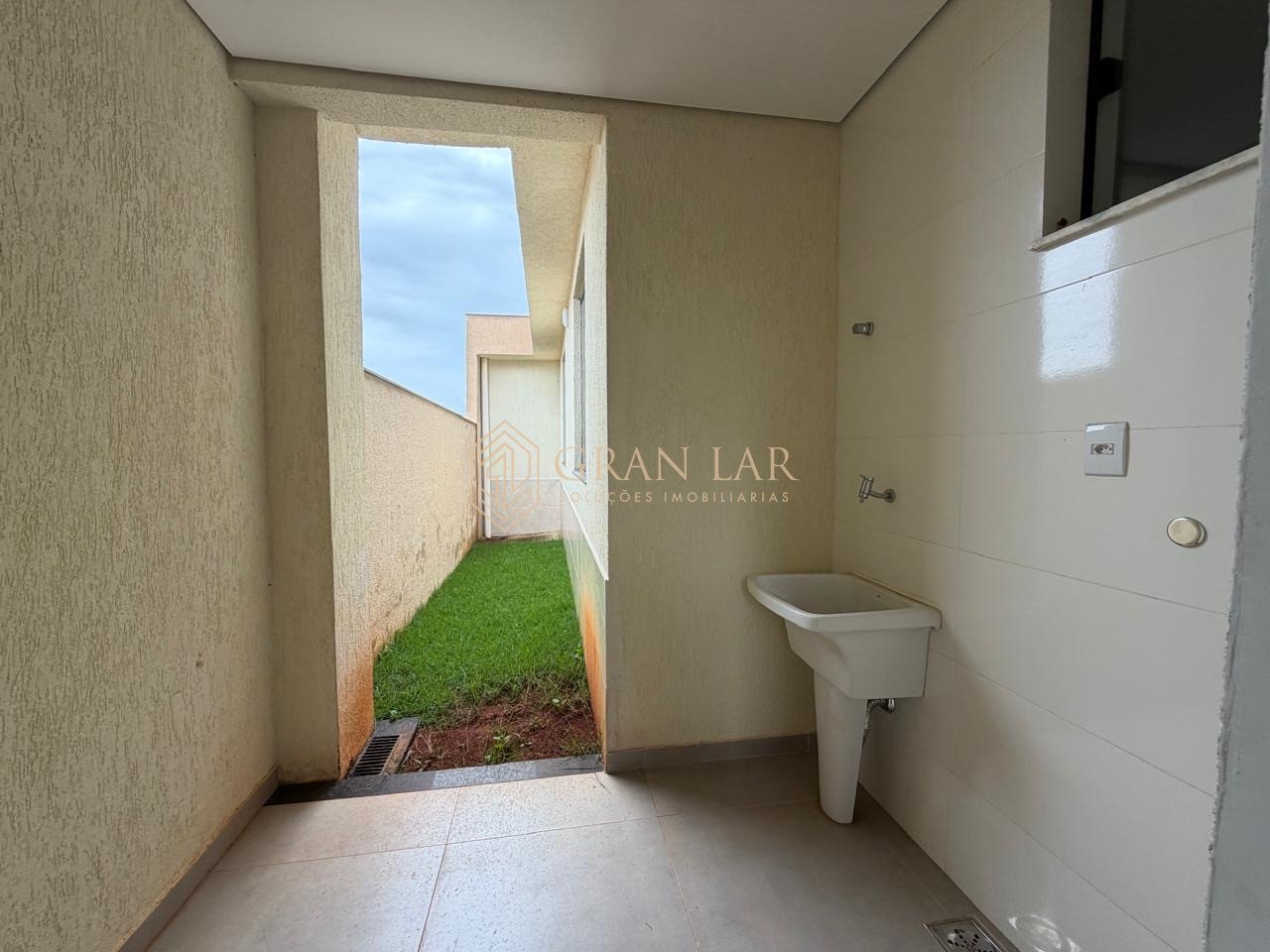 bf04a338-8d1f-4b19-b301-c3541bae53d5