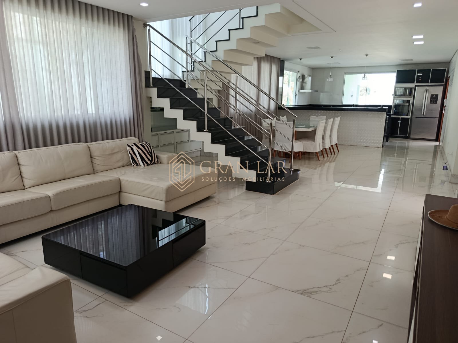 WhatsApp-Image-2026-04-09-at-16.20.05-2